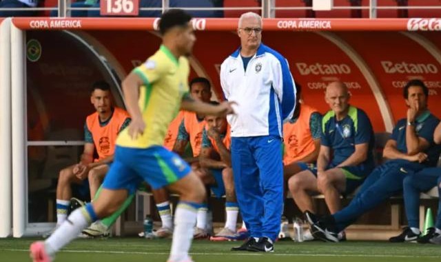 开云体育官网-巴西队打得那么糟糕 听多里瓦尔咋为自己辩解！