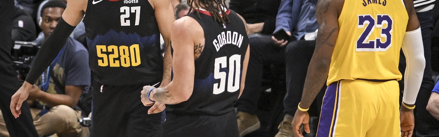 开云体育官网-称赞老对手！詹姆斯：我认为穆雷毫无疑问是今年的全明星球员